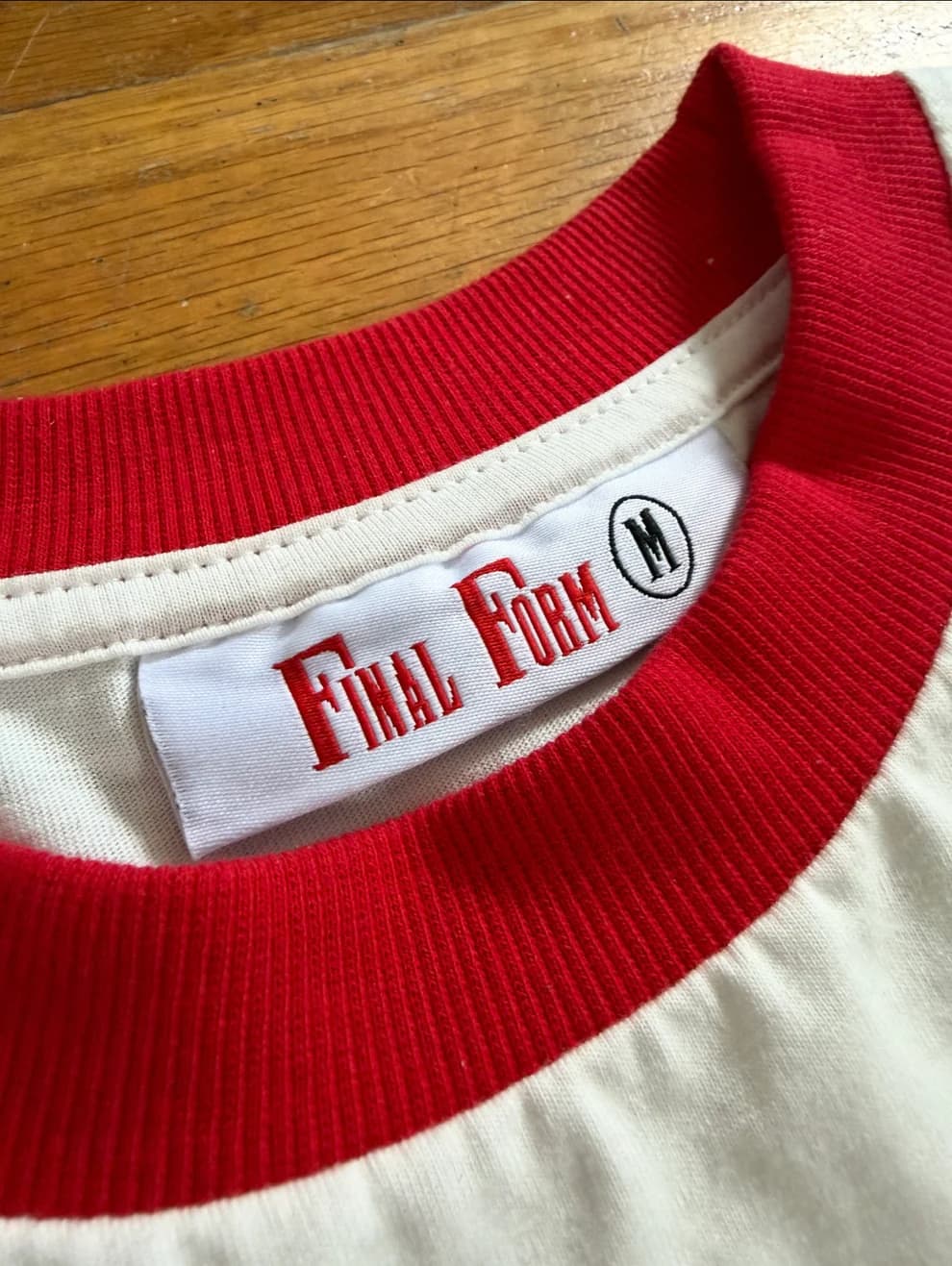 Final Ringer collar and label detail